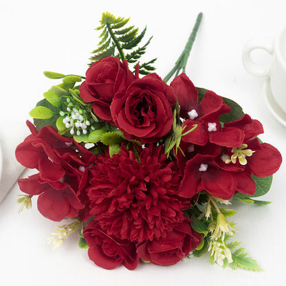 A luxurious bouquet of flowers